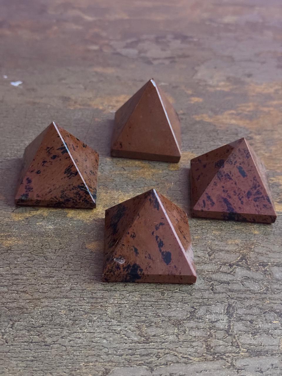 Mahagony Obsidian Pyramid