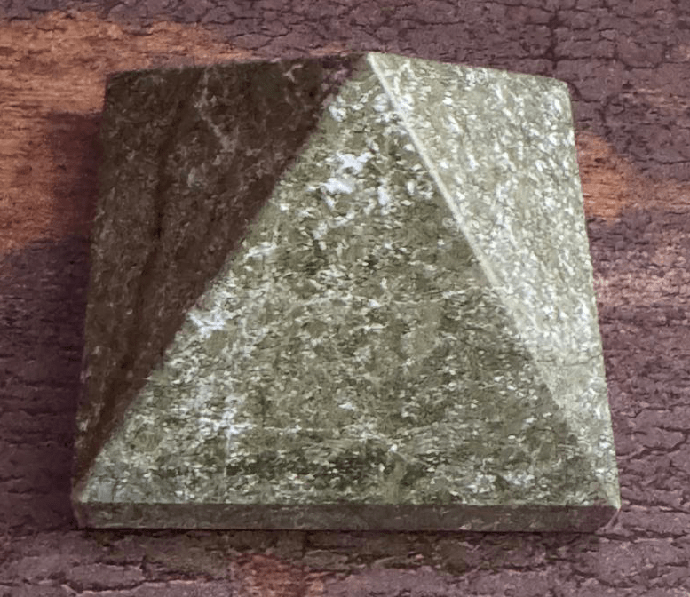Vasonite Crystal Pyramid