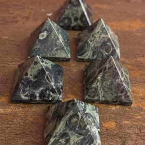 kambaba Jasper Pyramid