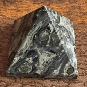 kambaba Jasper Pyramid